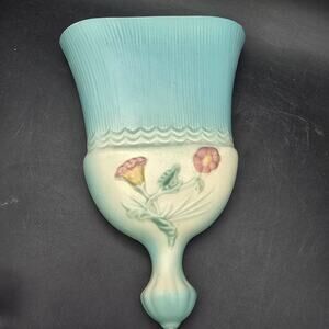 Hull Art Pottery Bow Knot Wall Pocket Blue Flower Vintage Ceramic B-27